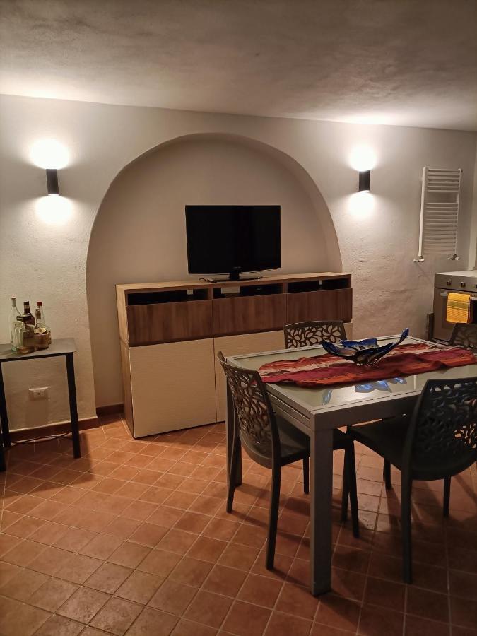 Locazione Turistica La Gesualda Lejlighed Castelnuovo Magra Eksteriør billede
